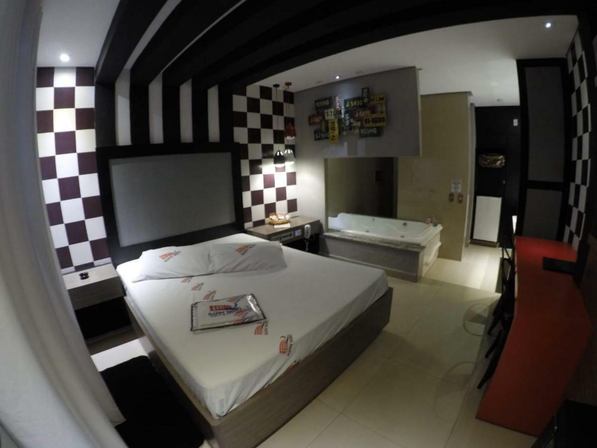 Happy Night (Adults Only) Hotel Cotia  Exterior foto
